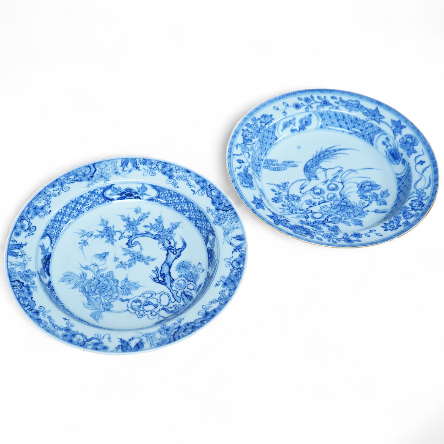 Two Chinese blue and white plates, Yongzheng, 22cm